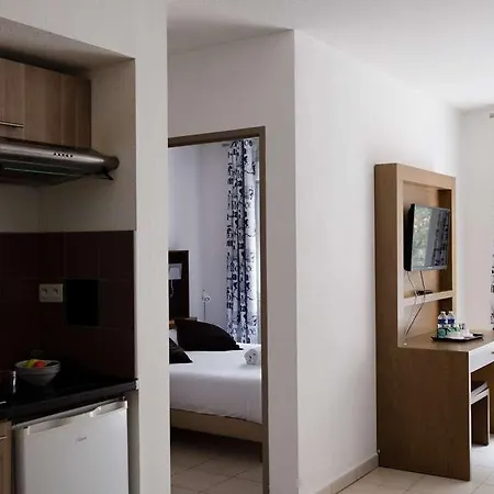 Zenitude Hôtel-résidences Le Maestria 3* Antibes