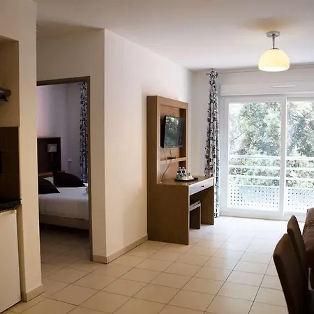Zenitude Hôtel-résidences Le Maestria Antibes