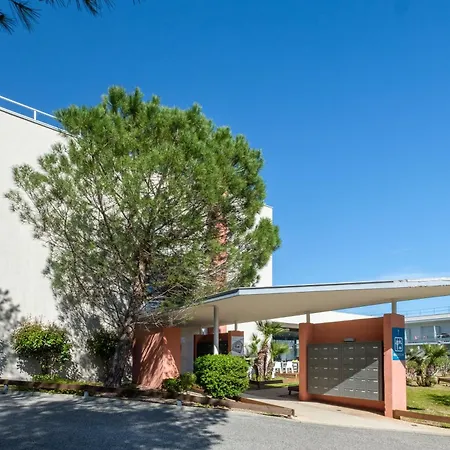 Zenitude Hôtel-résidences Le Maestria Hotel Antibes