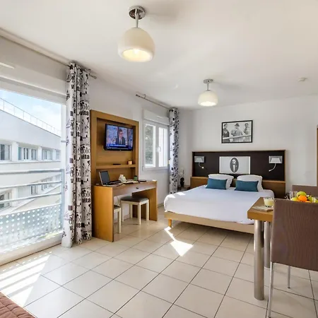Zenitude Hôtel-résidences Le Maestria 3*