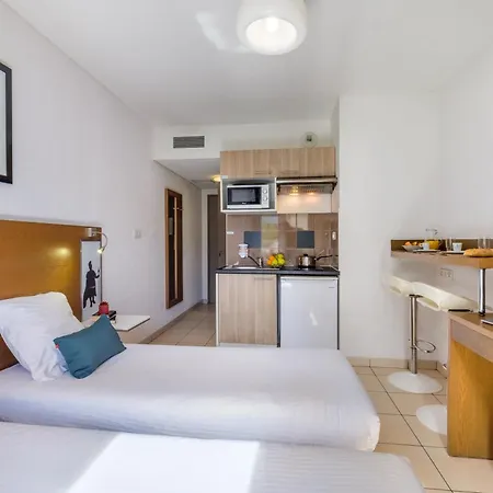 Otel Comfort Le Maestria Antibes