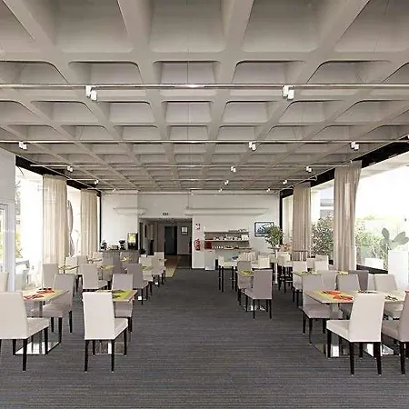 Aparthotel Comfort Le Maestria 3*