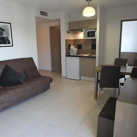 Отель Comfort Le Maestria Антиб
